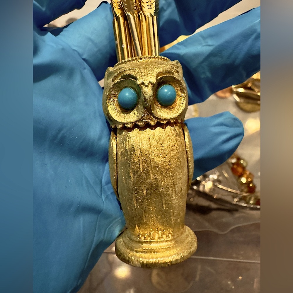 Rare Vintage Owl Influenza Toothpick Holder with small Arrows Great Condition!